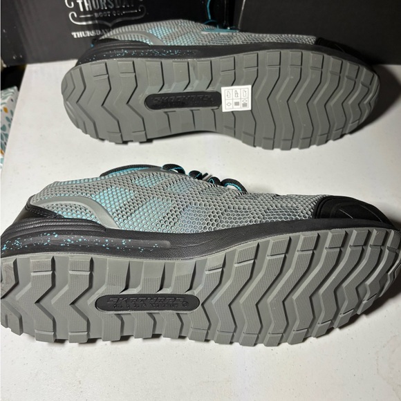 Skechers For Work with Memory Foam, Made to Last Shoes, size 8 - Picture 7 of 12